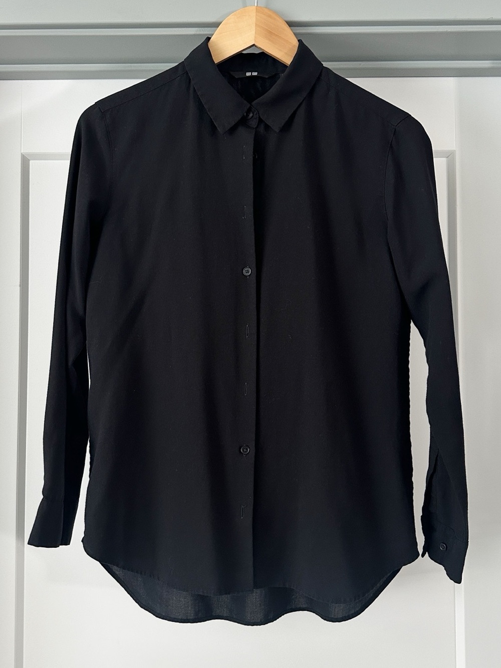 Uniqlo Heat Tech Black Longsleeve Shirt